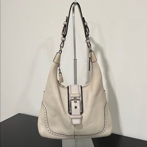 Coach Hamptons Cream Pebbled Leather Hobo Purse Shoulder Bag